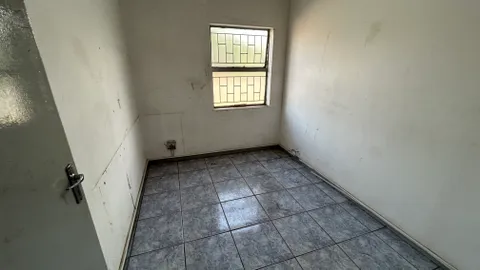 186 Voorhamer Street, Silvertondale, Pretoria - 319m² - industrial unit to let (14).